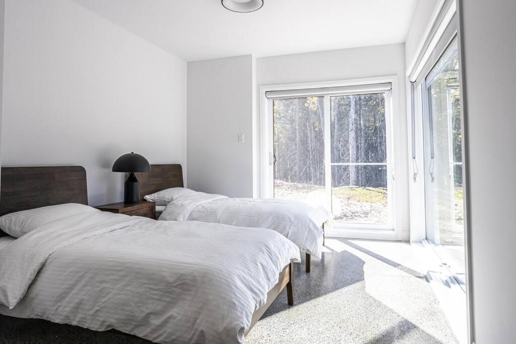 NEW Family Chalet for 12 people and Spa Mont Tremblant