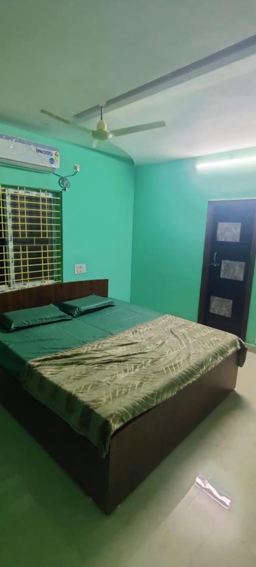 RUSHITHA HOME STAY-AC Rooms-FREE WIFI-FLAT TV- KITCHEN-DOOR SERVICE-NEAR TO ALIPIRI view 5