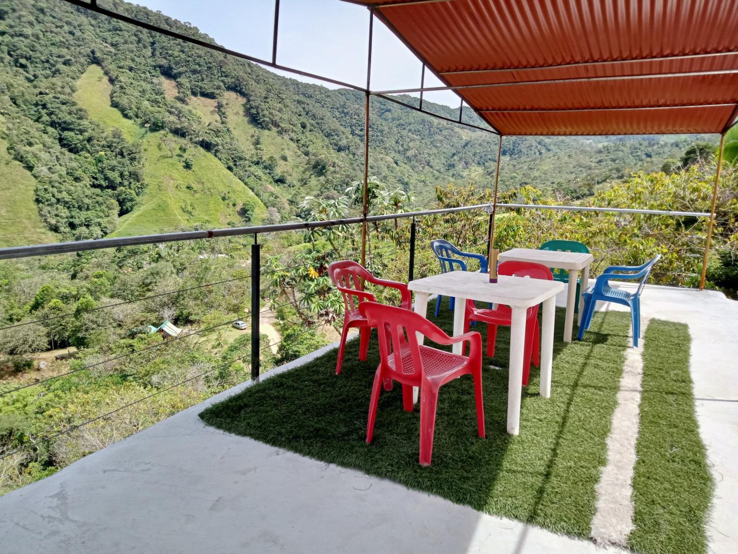 FINCA EL ALTO