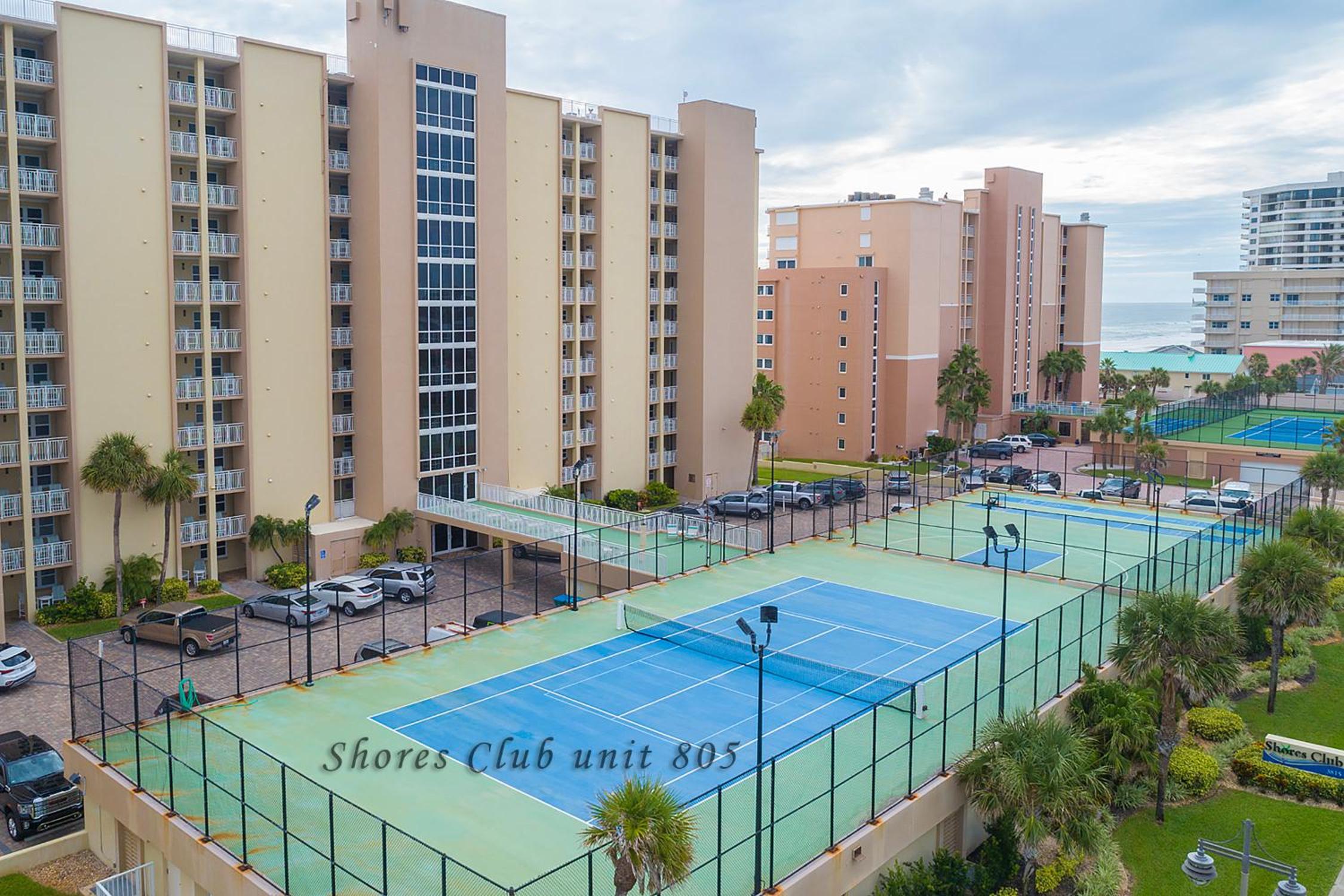 Daytona Beach Shores Ocean Front Balcony 2Beds 2BA King STE and 2Queens - Shores Club 805 view 5