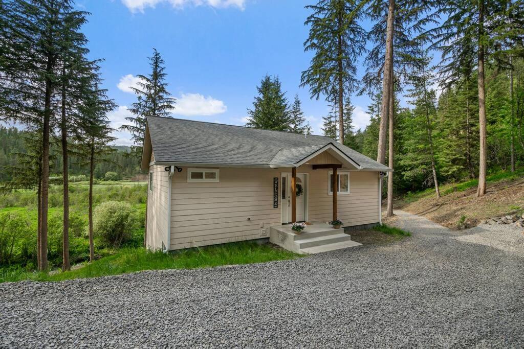 Hotel Mountain Home in Coeur d’ Alene - Image 1