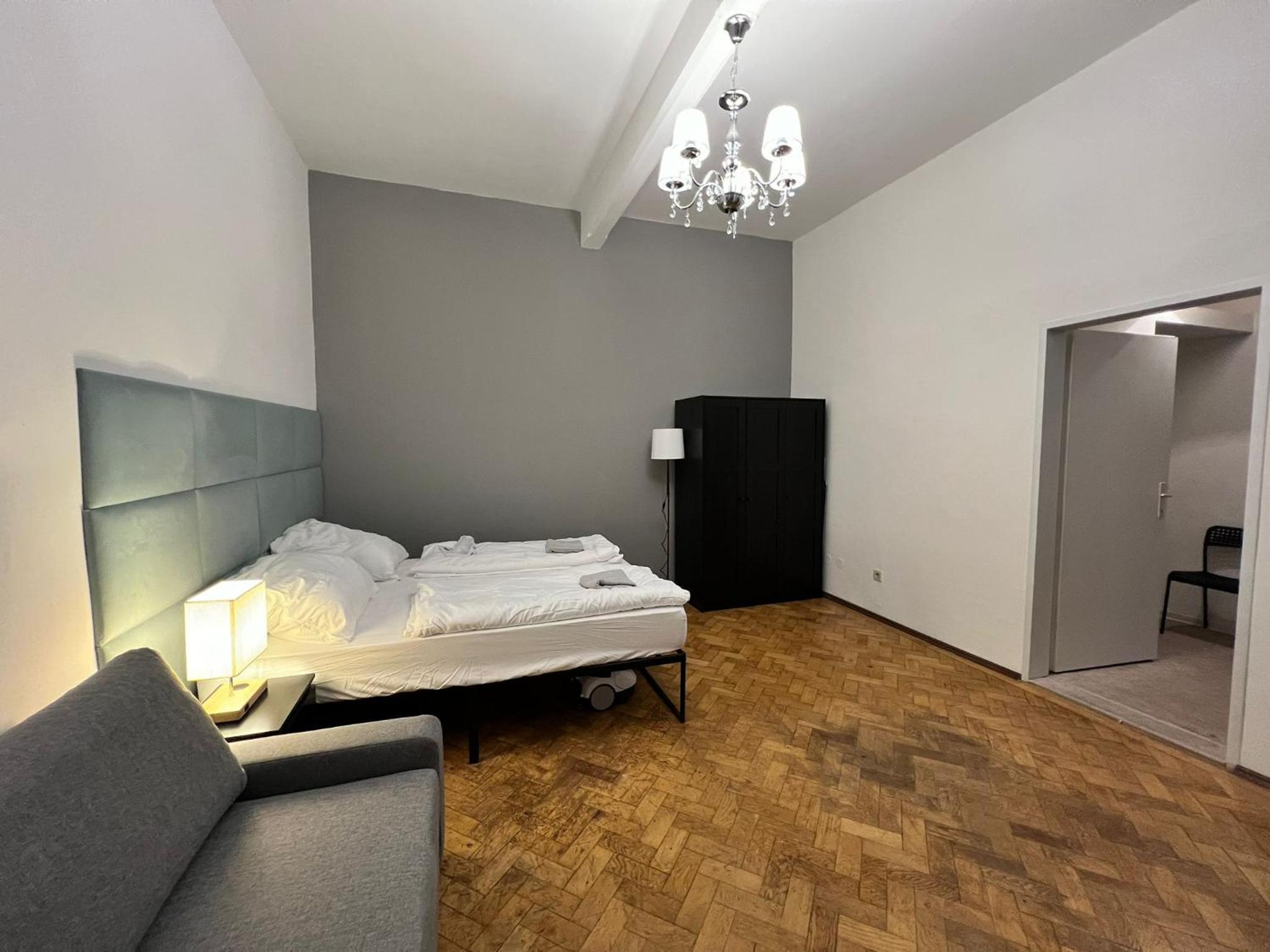 Short - Term Rental in Vienna Top U3 Location