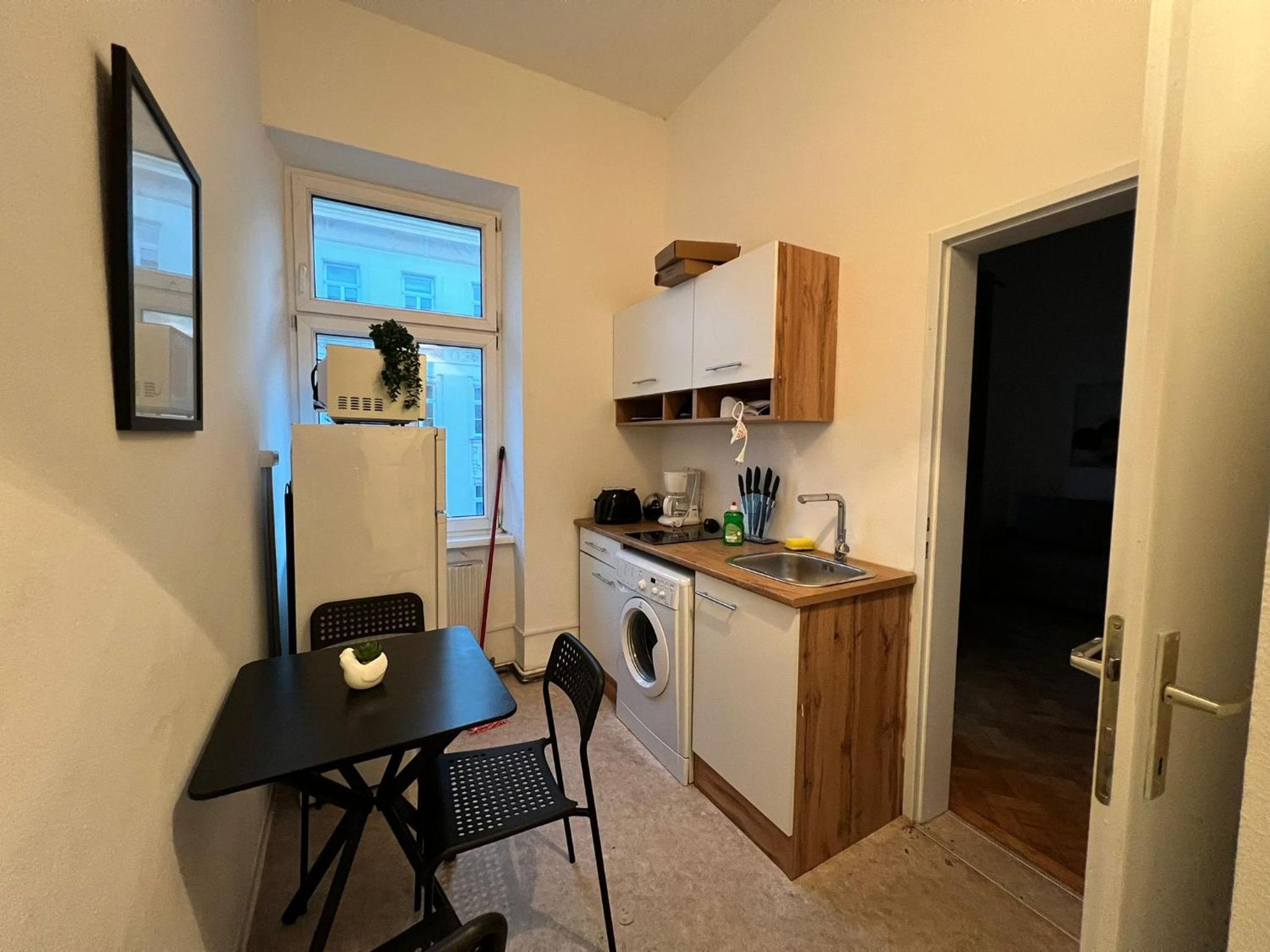 Short - Term Rental in Vienna Top U3 Location