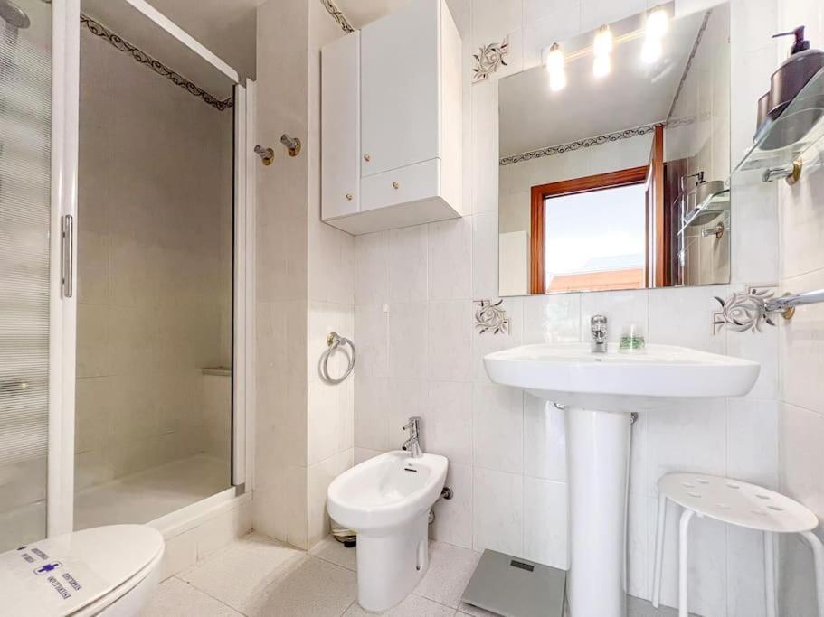 Barthe Holidays I Gran apartamento en el pueblo de Pal 8PAX I Terraza, Vistas al valle, Ideal para familias o grupo, Pet friendly I Rider