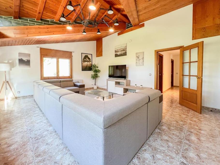 Barthe Holidays I Gran apartamento en el pueblo de Pal 8PAX I Terraza, Vistas al valle, Ideal para familias o grupo, Pet friendly I Rider