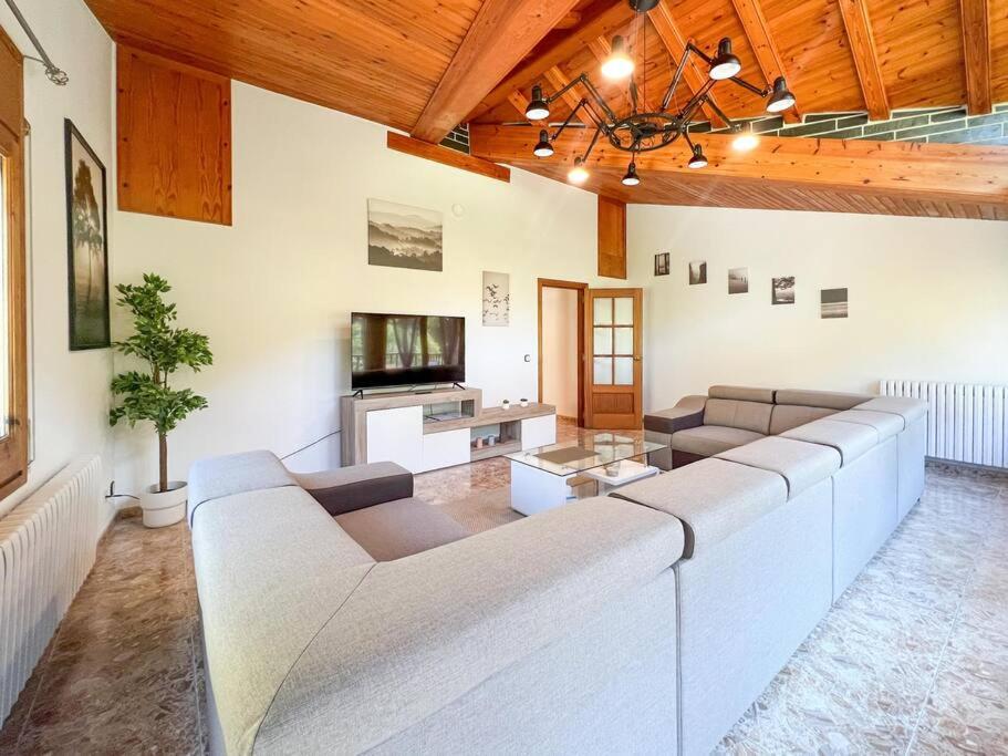 Barthe Holidays I Gran apartamento en el pueblo de Pal 8PAX I Terraza, Vistas al valle, Ideal para familias o grupo, Pet friendly I Rider