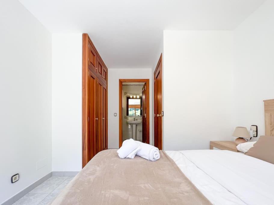Barthe Holidays I Gran apartamento en el pueblo de Pal 8PAX I Terraza, Vistas al valle, Ideal para familias o grupo, Pet friendly I Rider