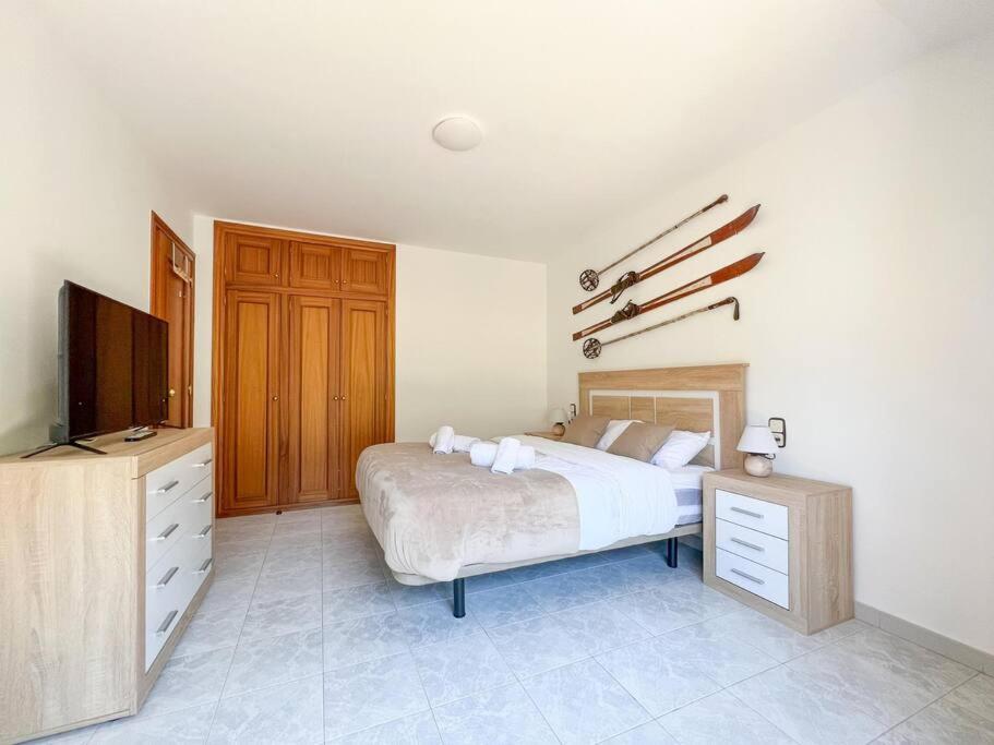 Barthe Holidays I Gran apartamento en el pueblo de Pal 8PAX I Terraza, Vistas al valle, Ideal para familias o grupo, Pet friendly I Rider