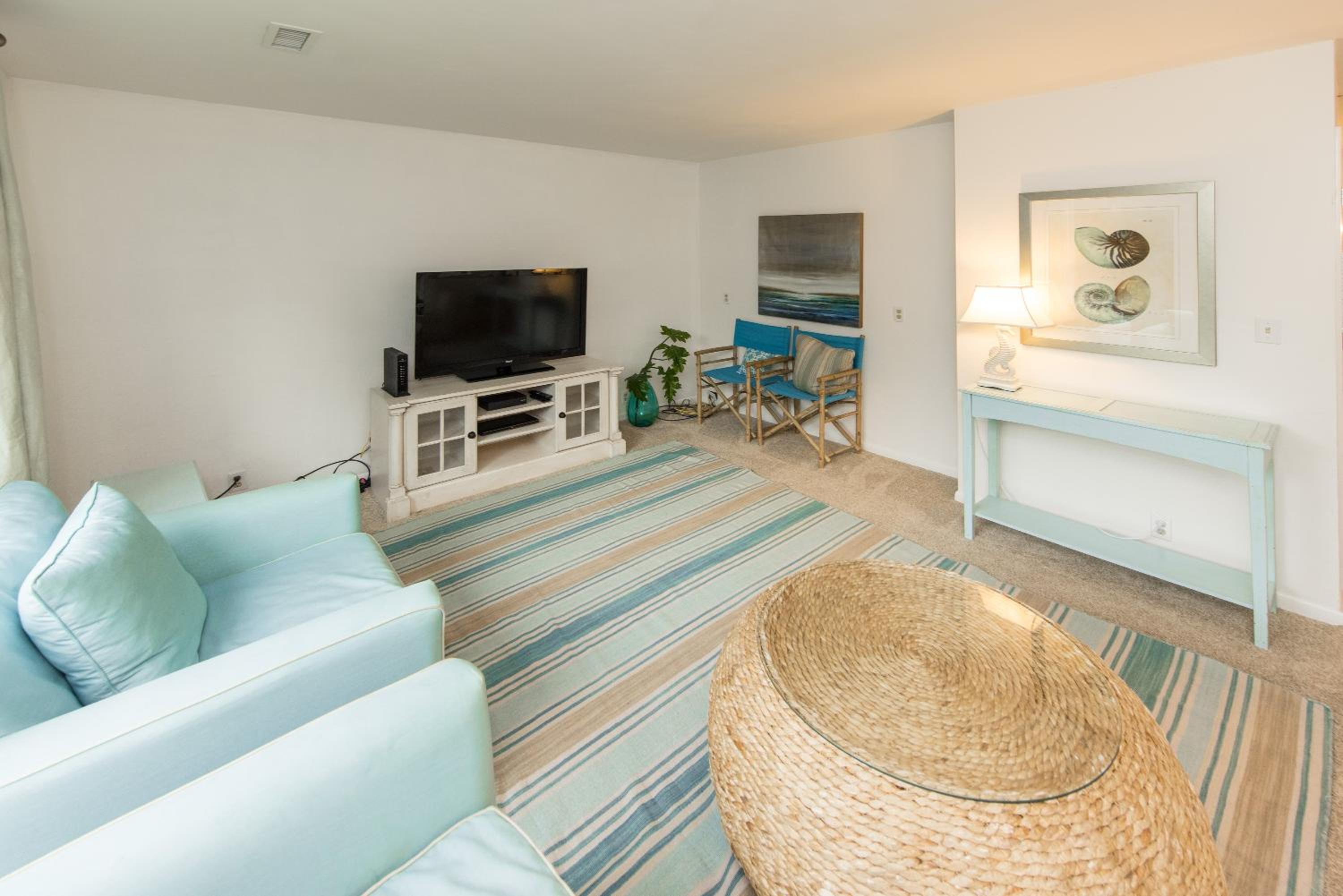 81st Street Tucked-Inn view 5