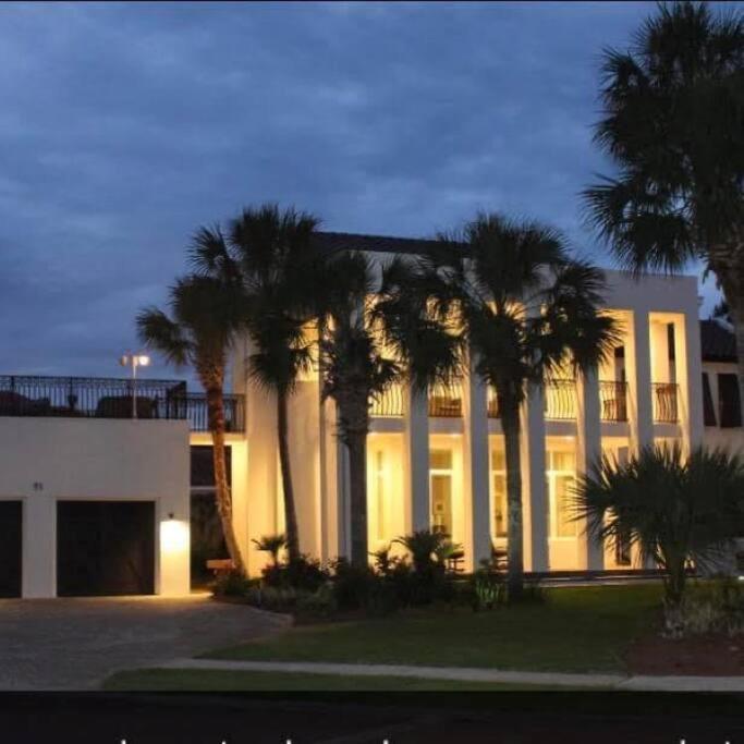 Entertainment House in Destin "Ocean Effect" view 2