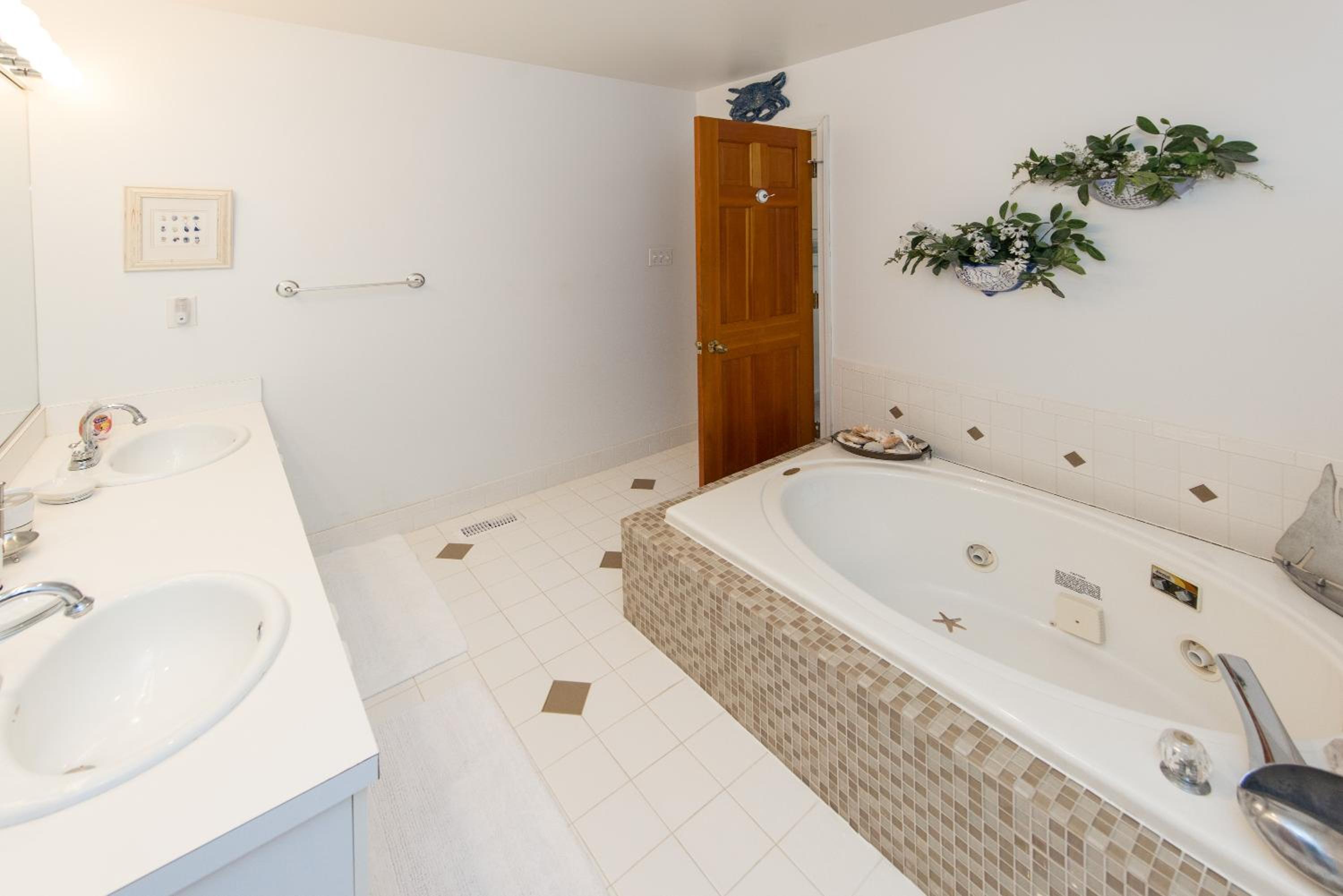 Fairbanks House with beach access just steps from your front door