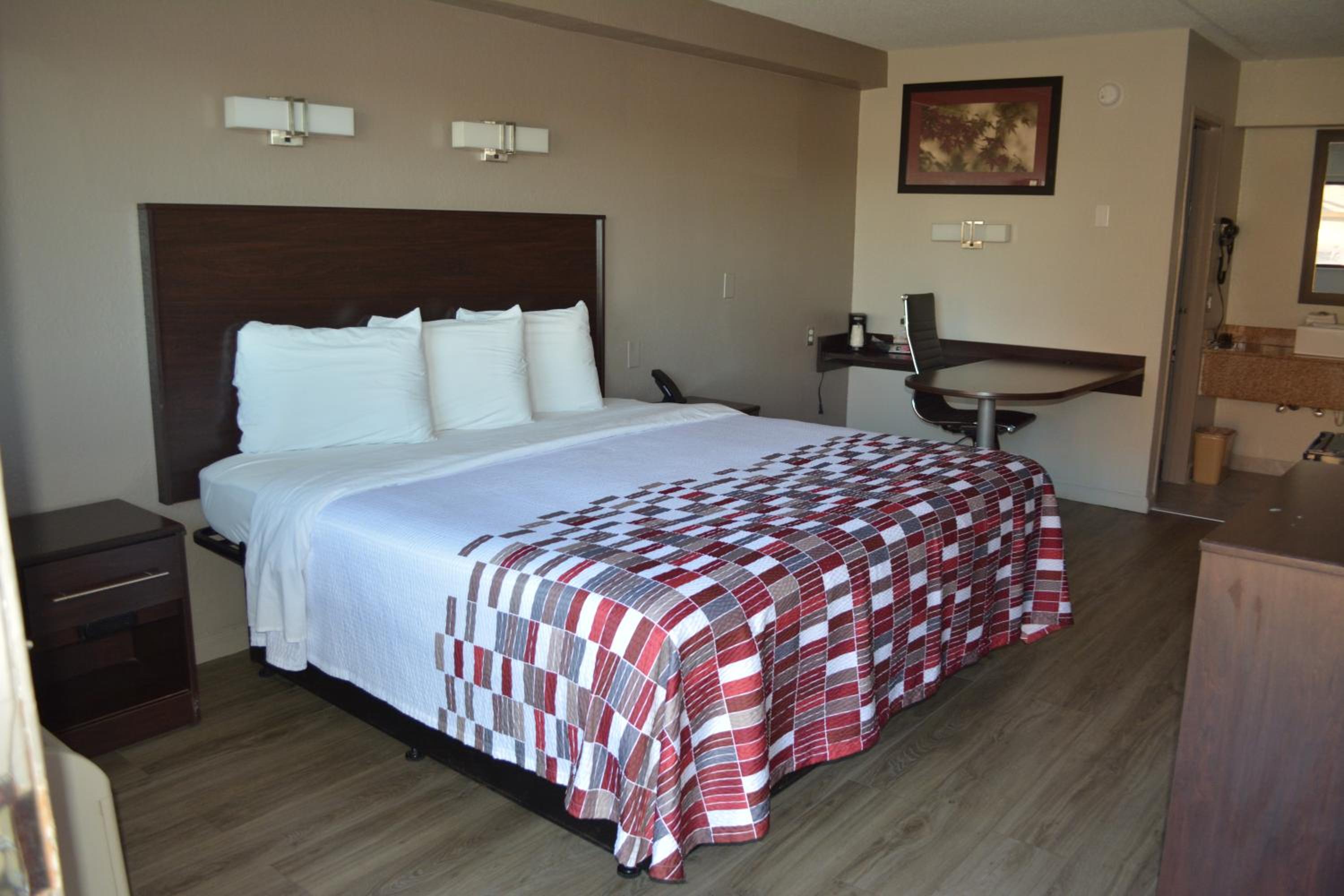 Red Roof Inn Jackson North – Ridgeland view 4