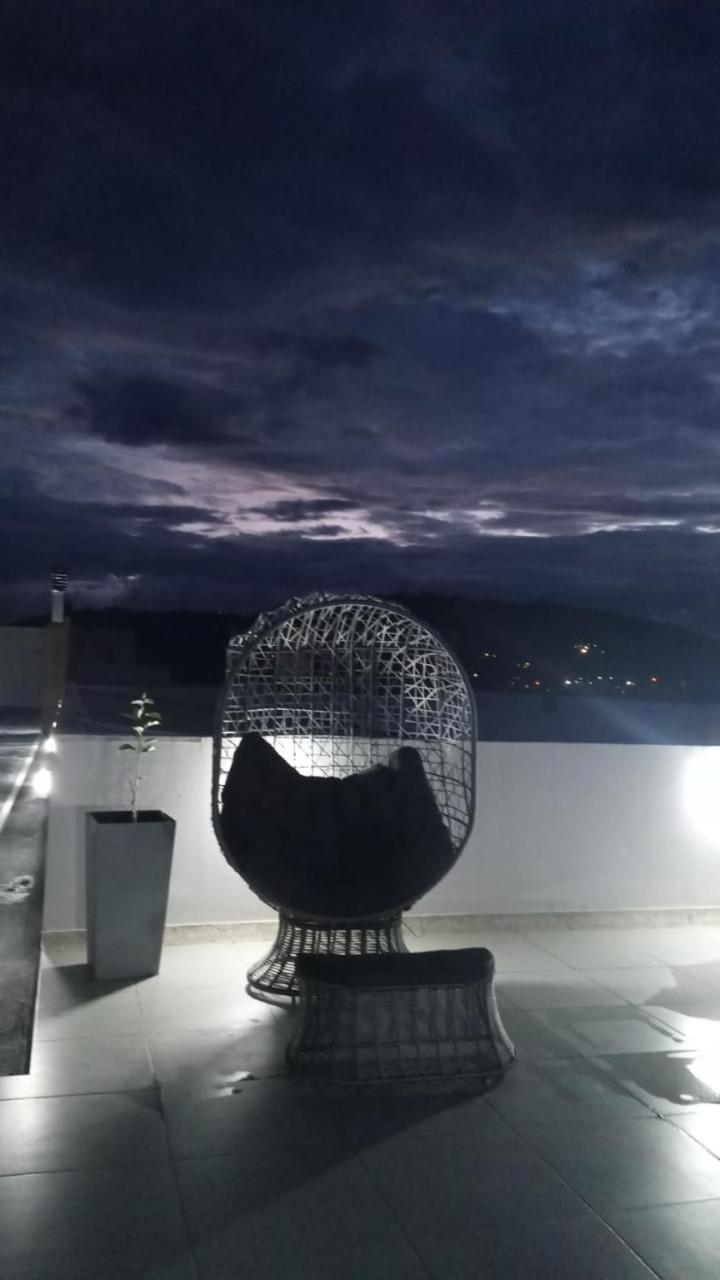 APARTAMENTO FAMILIAR EN PAIPA RÚSTlCO 70-9