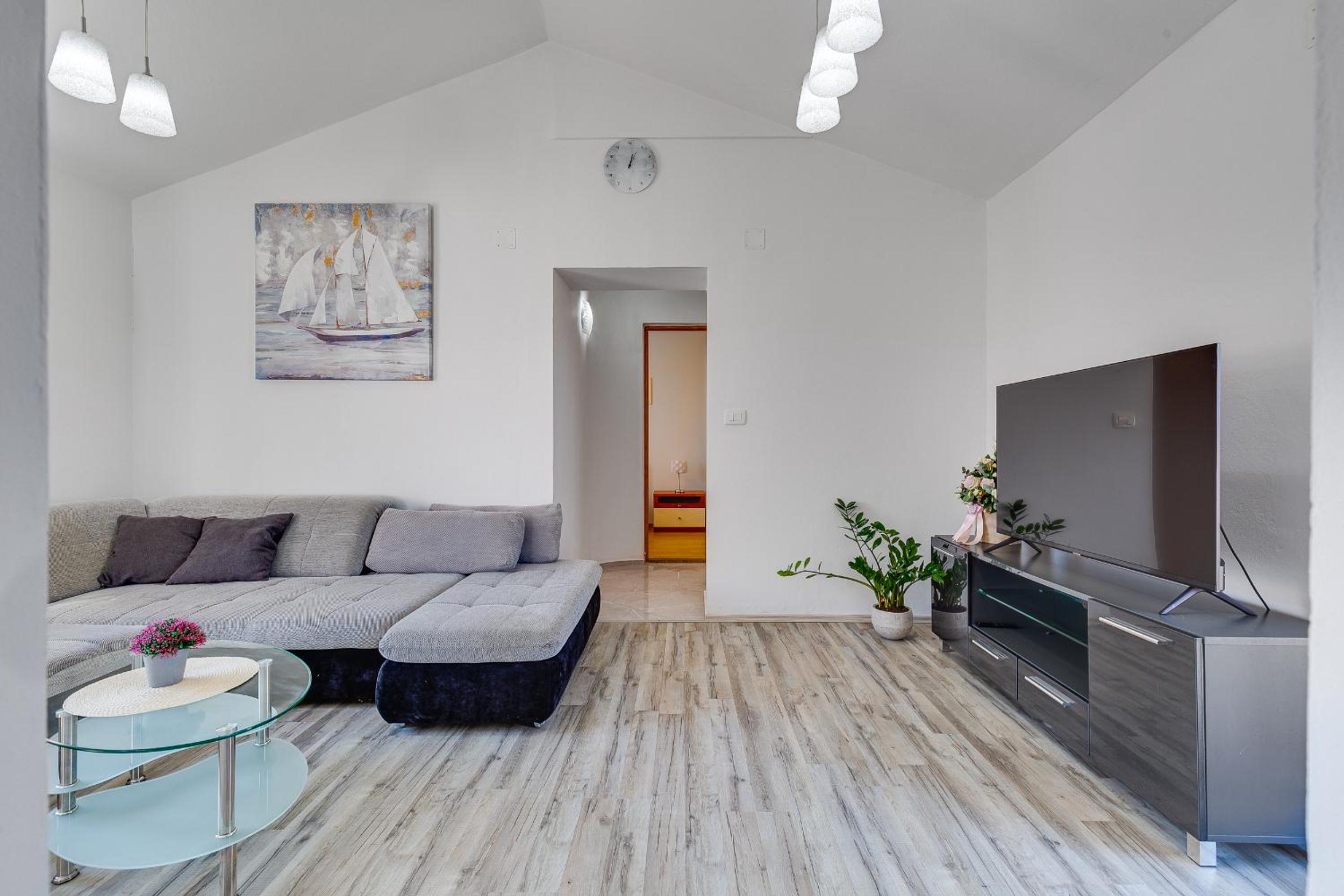 Apartman Eni view 4