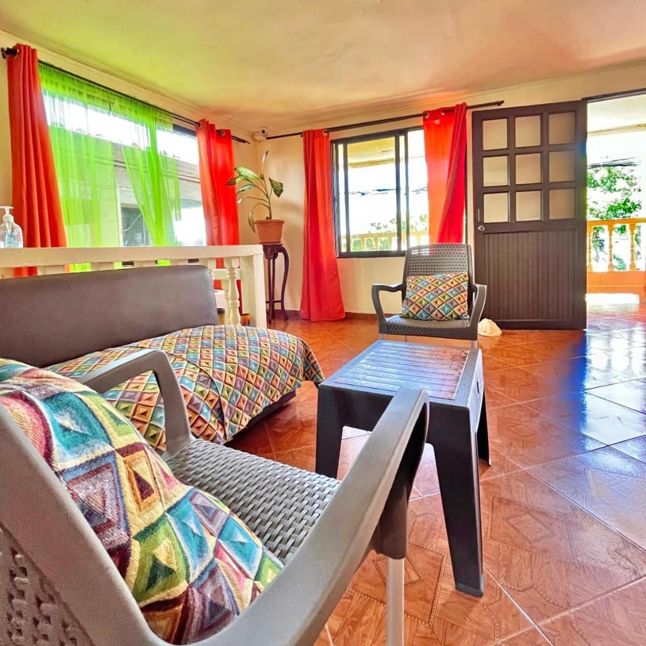 Hostal Mom Mariela
