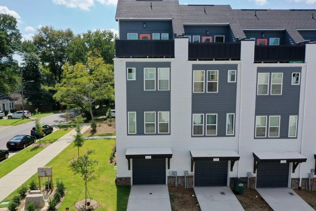 4 Story Queen City Retreat! New! Walk to Downtown! view 4