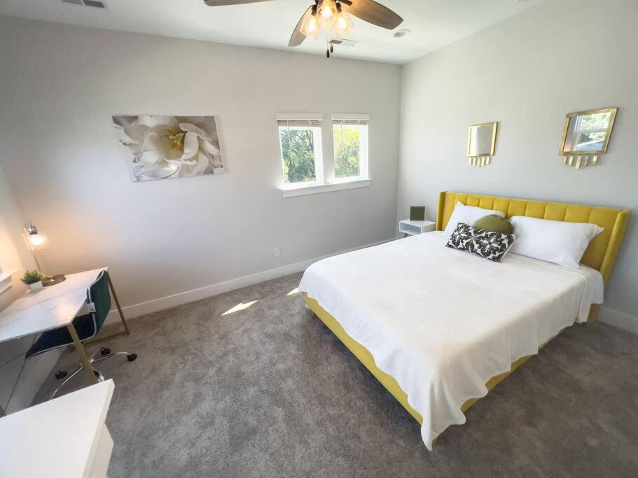 4 Story Queen City Retreat! New! Walk to Downtown! view 5