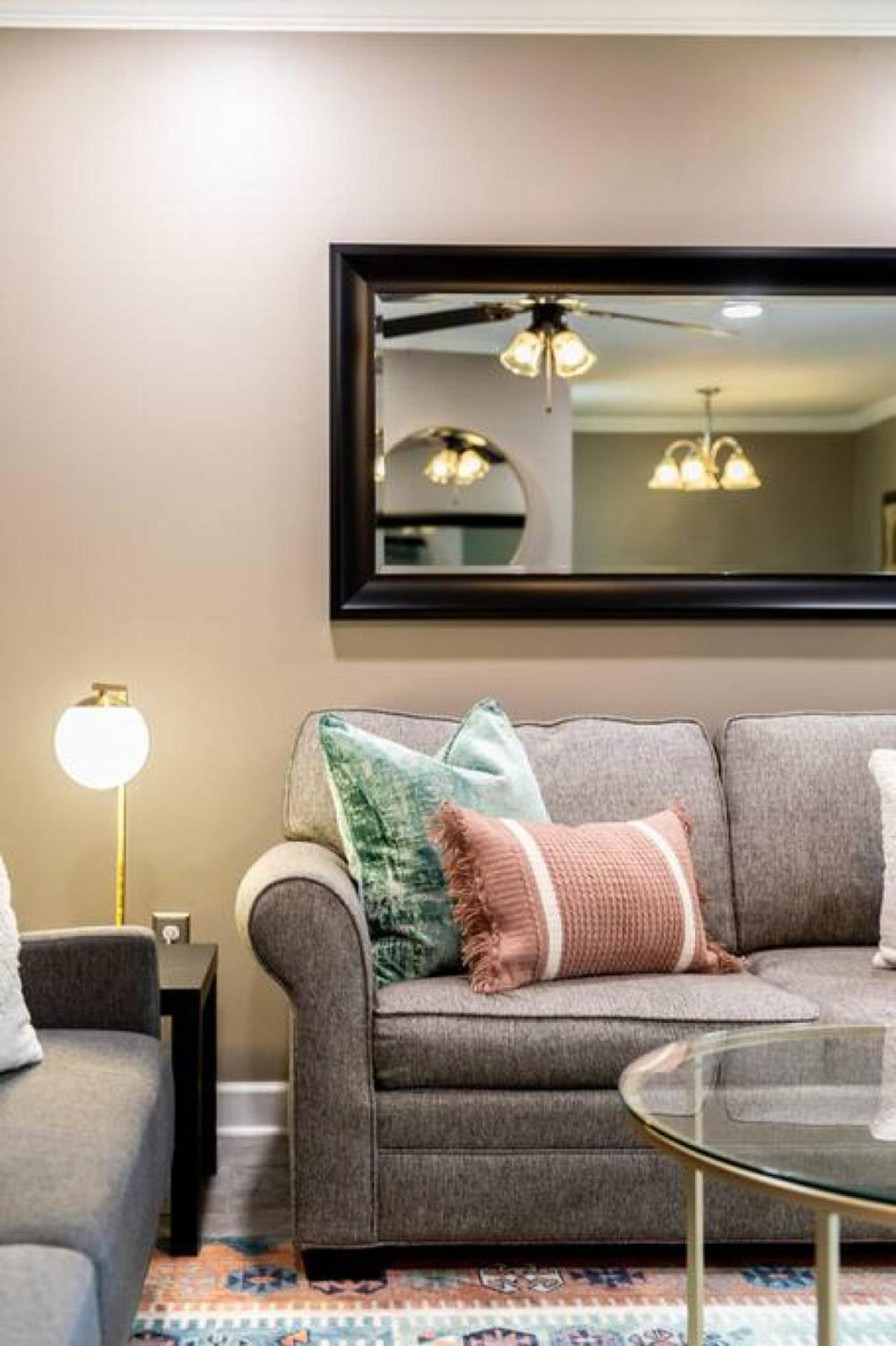 Downtown Nashville Condo, Walk to Broadway with Free Parking view 4