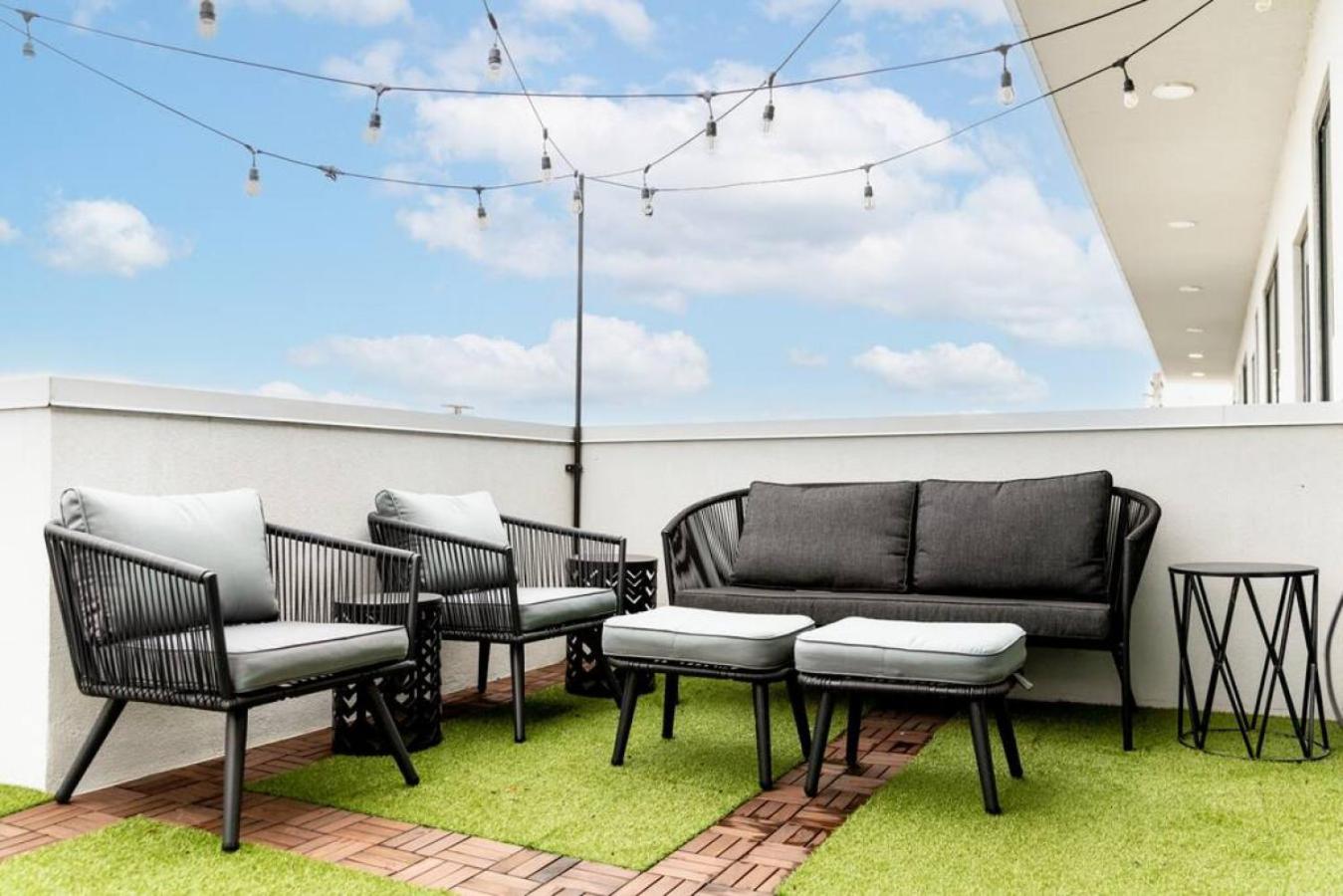 Stunning River View Condo Walk to Downtown Rooftop Patio view 3