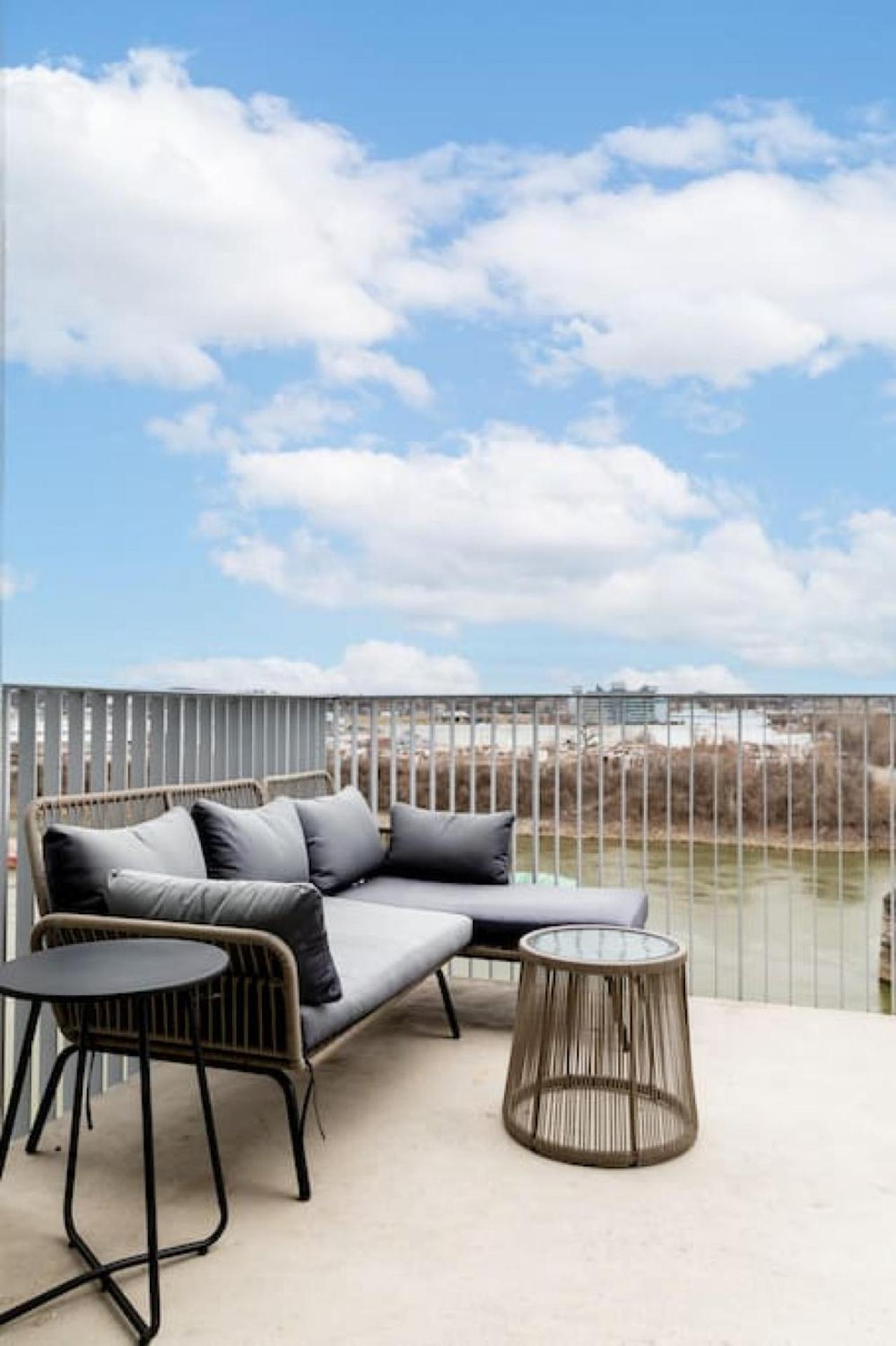Photo 50