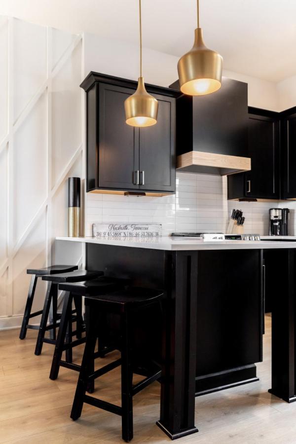 Diamond Retreat Townhome with Garage 3 mi to Downtown view 5