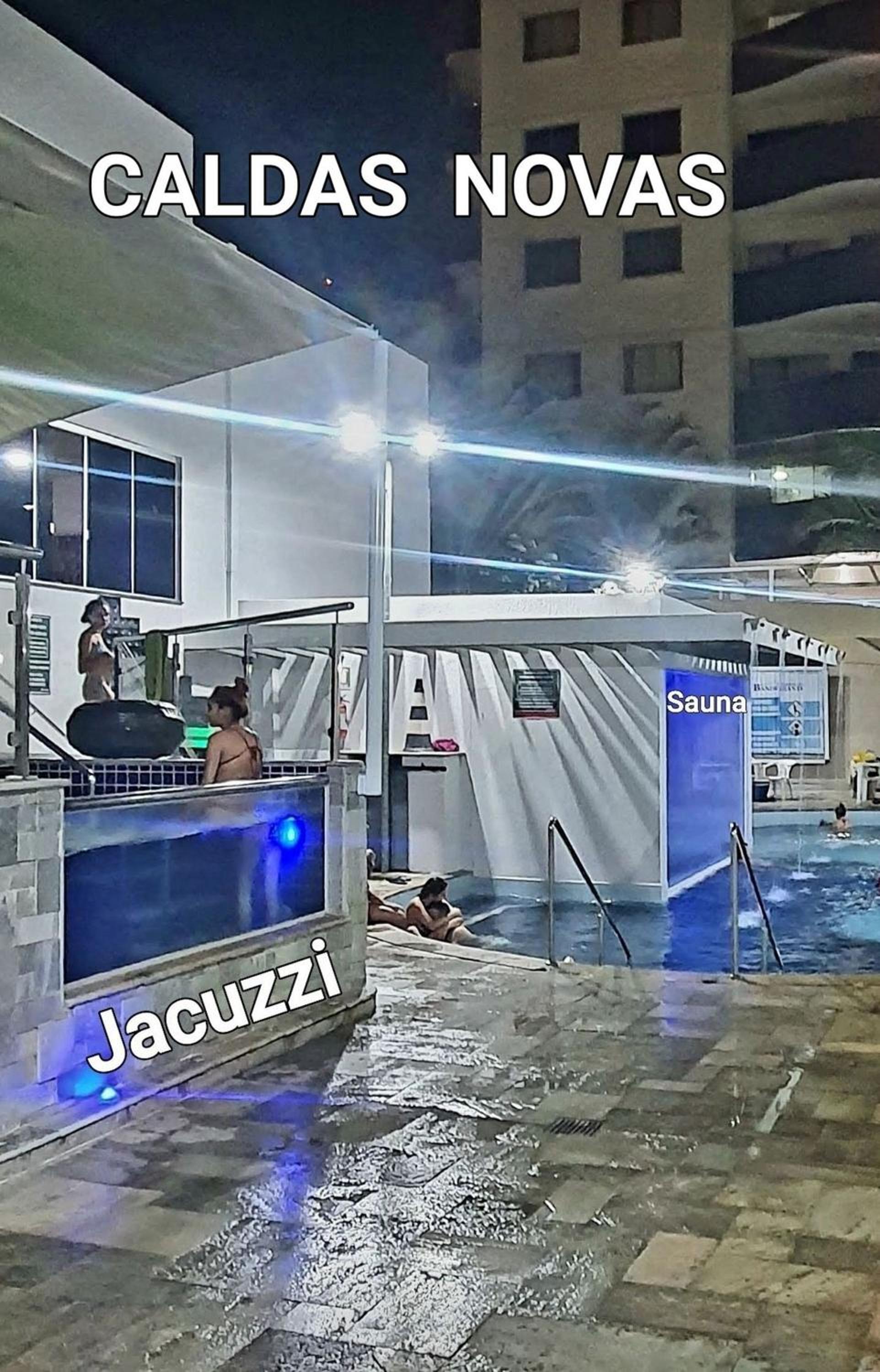 Apto 8 pessoas Exelente P. Q Aqtico Caldas Novas