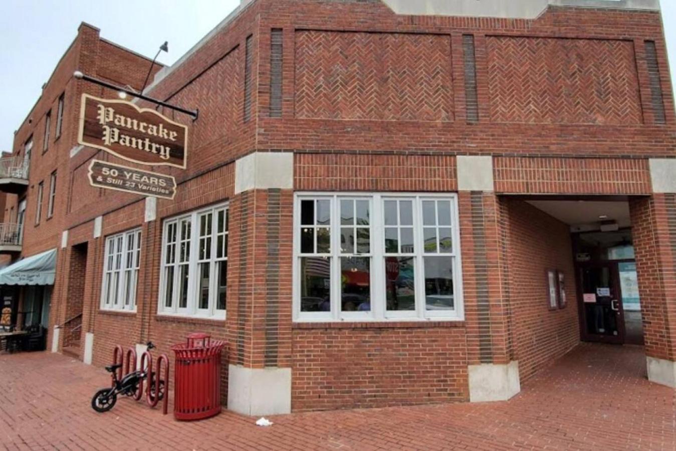 Luxury by Music Row Belmont Vanderbilt FREE Parking view 3