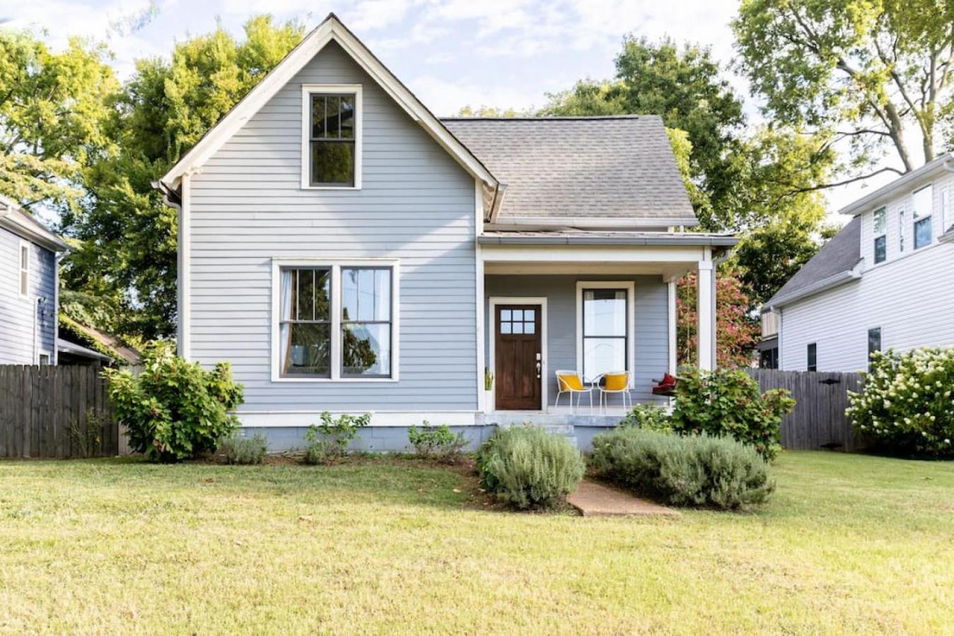 Photograph supplied for Cheerful House near Coffee Food & Fenced-in Yard