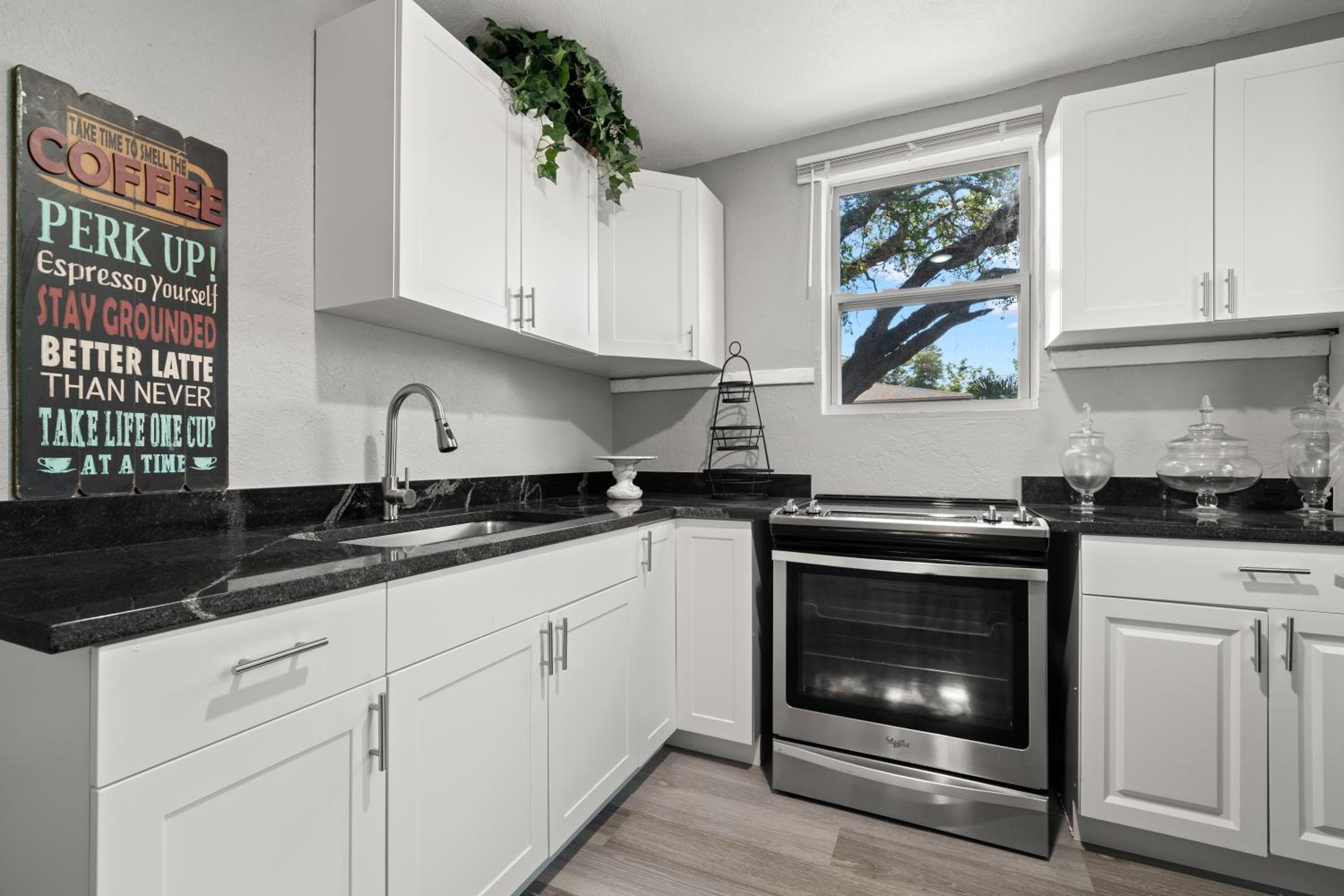 St. Petersburg Downtown Apartments view 2