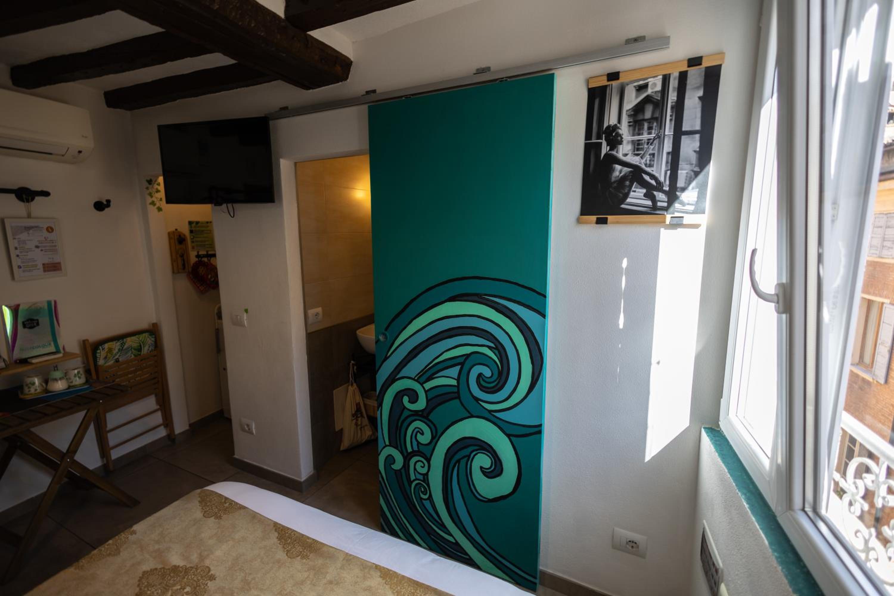 hotel room