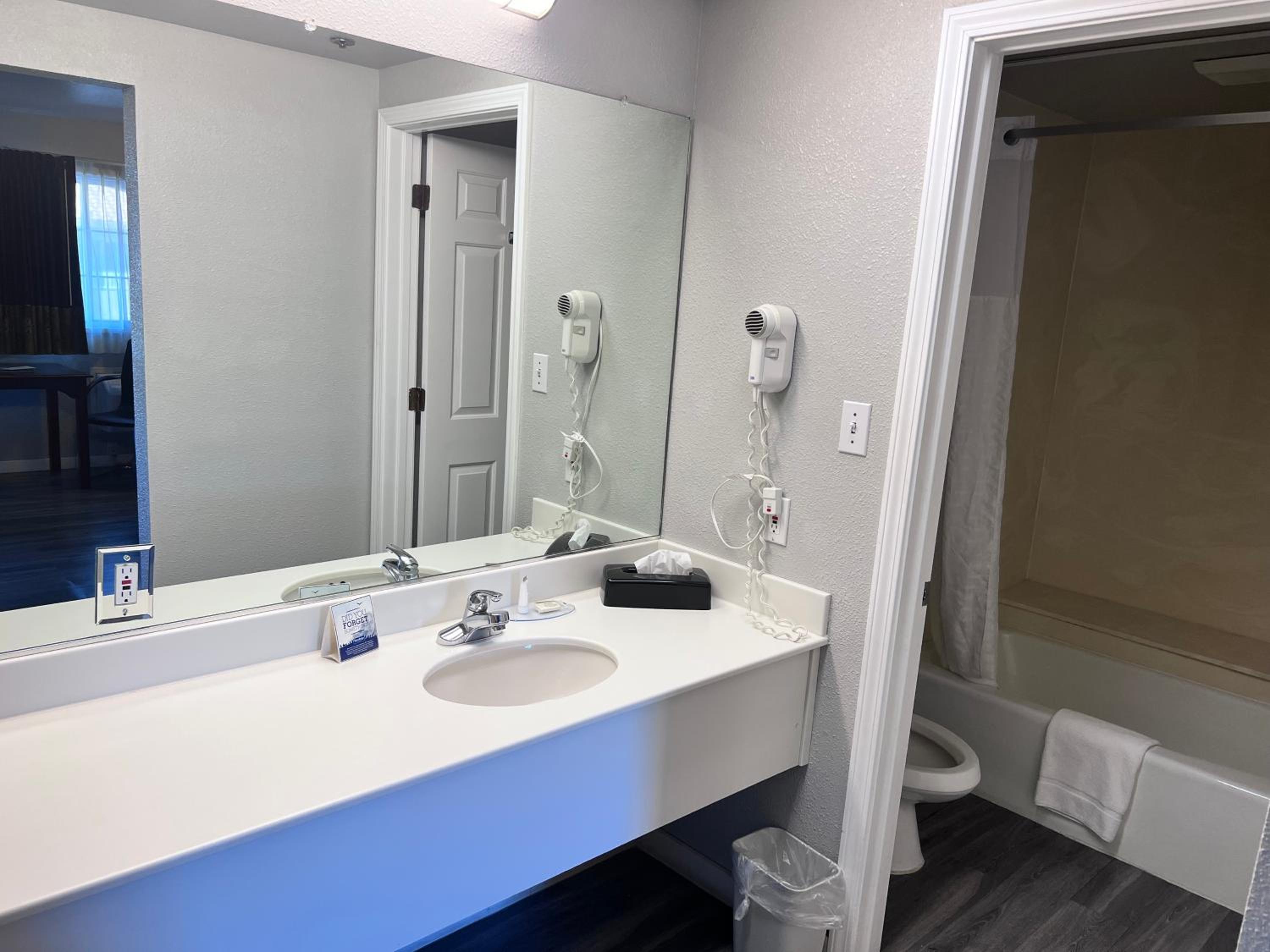 Travelodge by Wyndham Redding CA, Foto 45