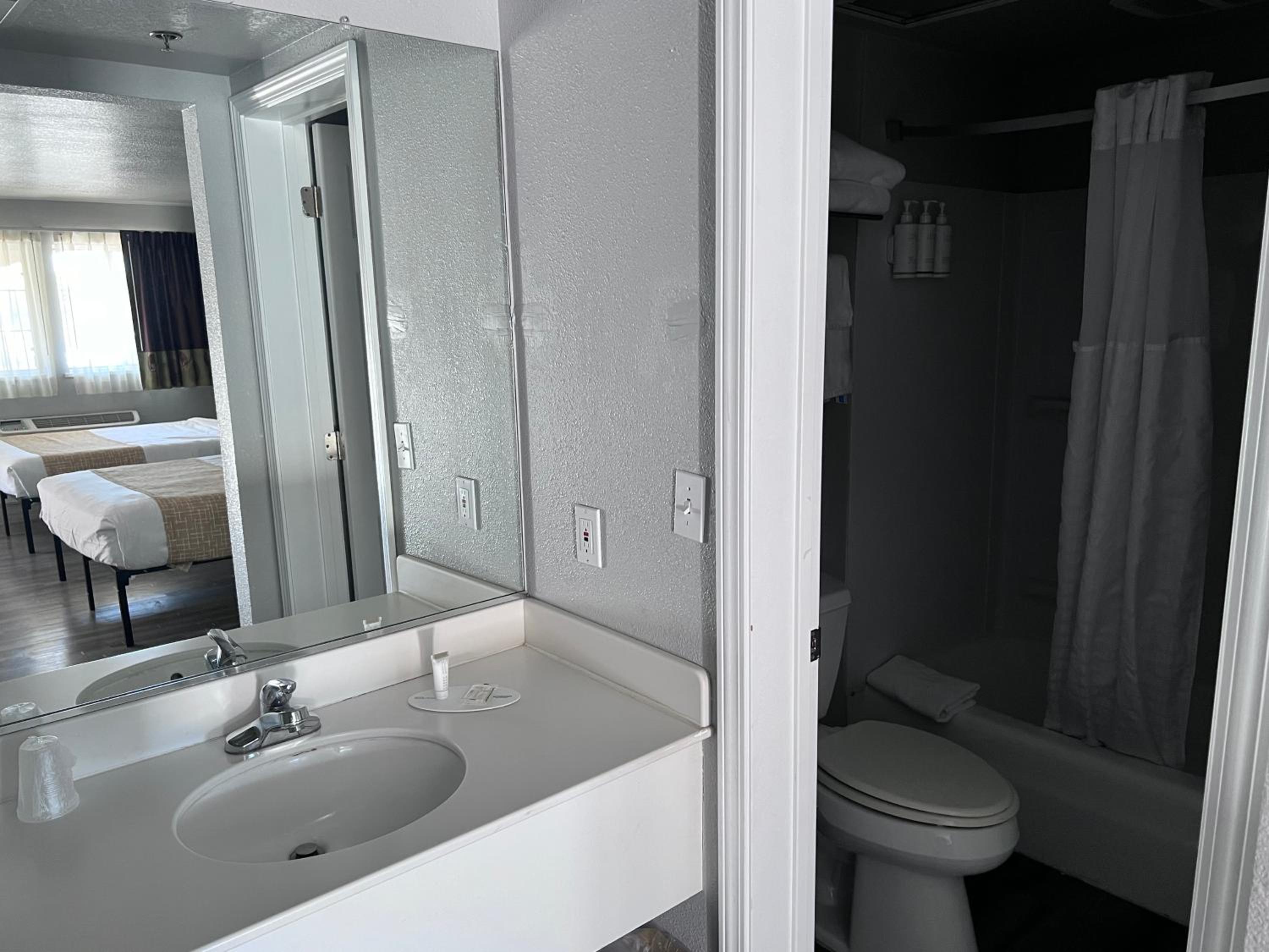 Travelodge by Wyndham Redding CA, Foto 31