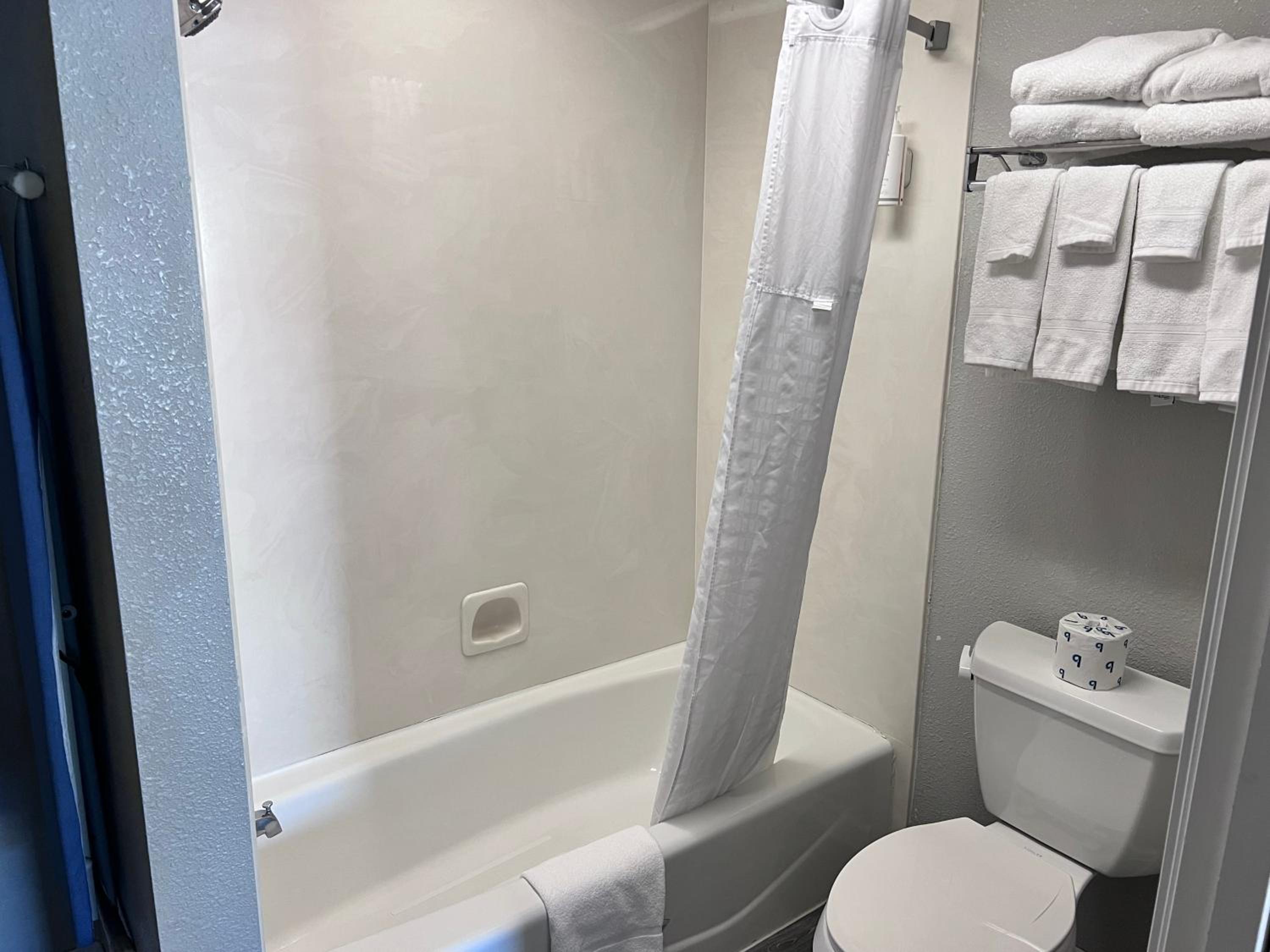 Travelodge by Wyndham Redding CA, Foto 17