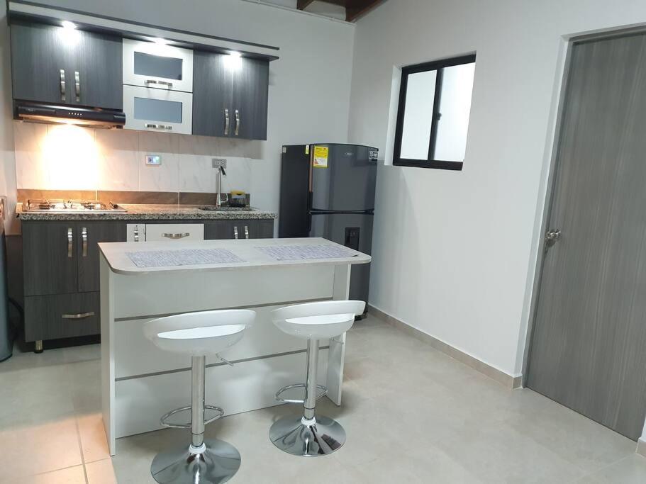 Aparta estudio Laureles - Estadio