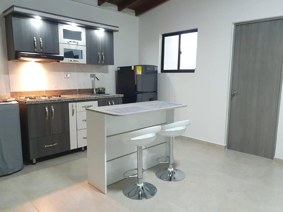 Aparta estudio Laureles - Estadio