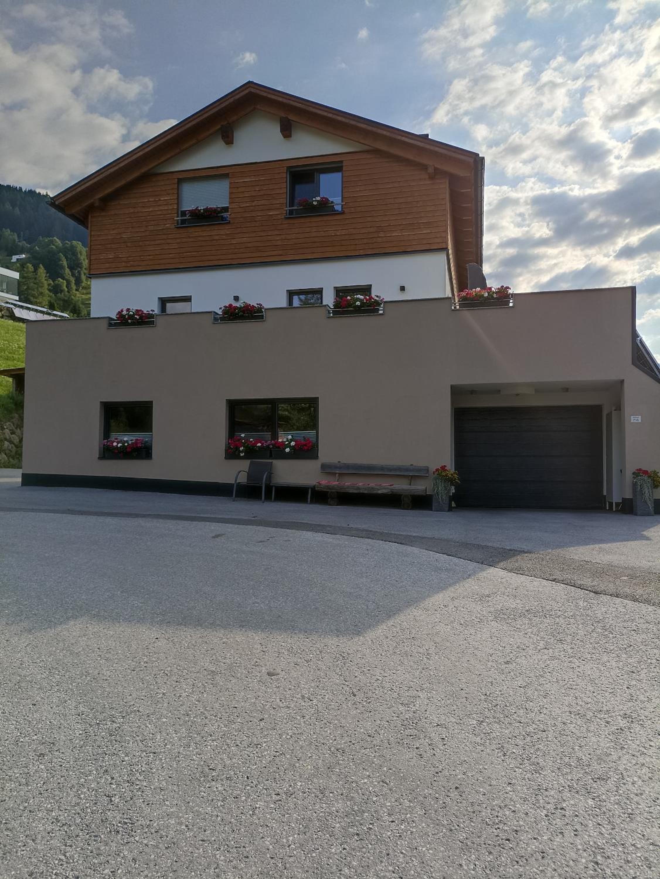 Haus in der Kurve view 4