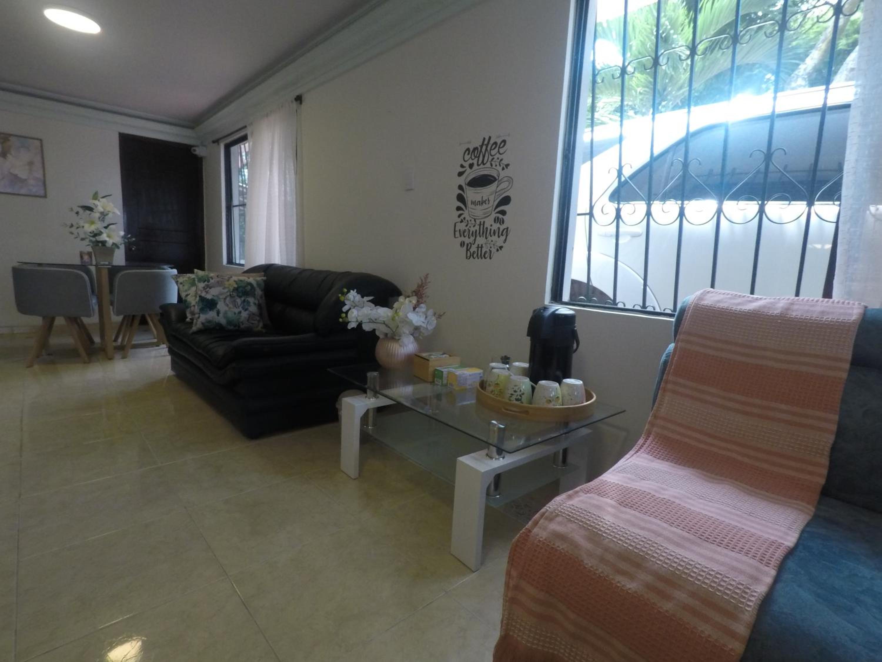 CASA HOTEL FLOR DEL VALLE
