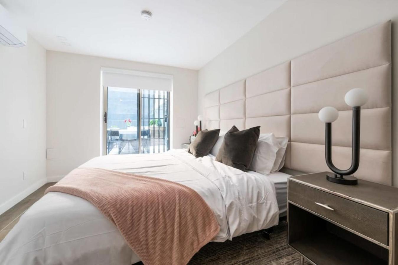 Luxury 3BR Duplex w Private Patio in Upper East