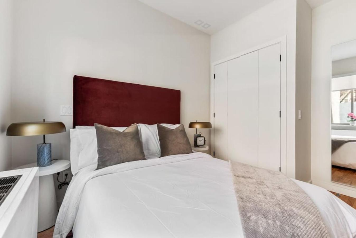 Luxury 3BR Duplex w Private Patio in Upper East