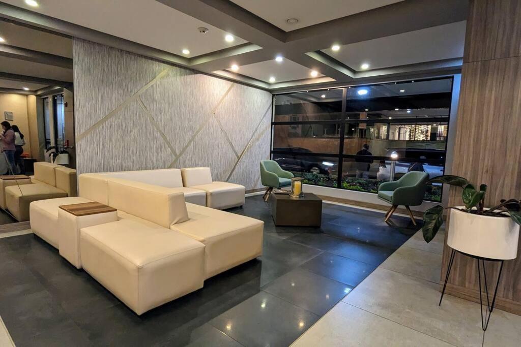 Acogedor Apartaestudio Amoblado Centro Internacional, Bogotá