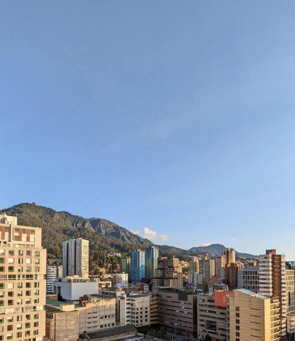 Acogedor Apartaestudio Amoblado Centro Internacional, Bogotá