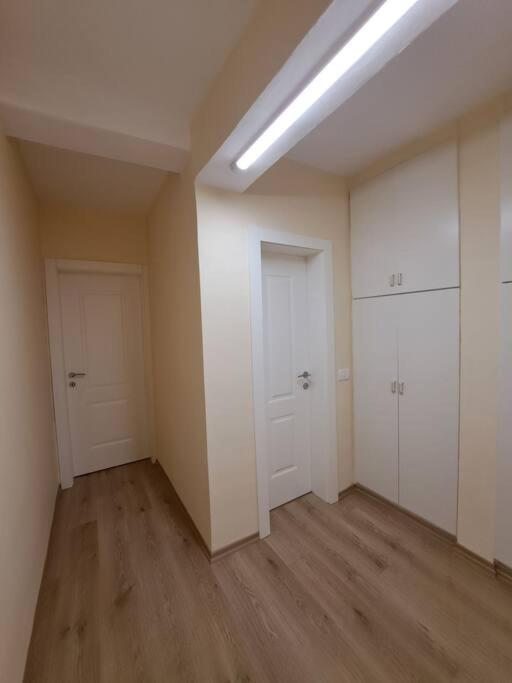 Quiet, Cozy, Luminous Apartment