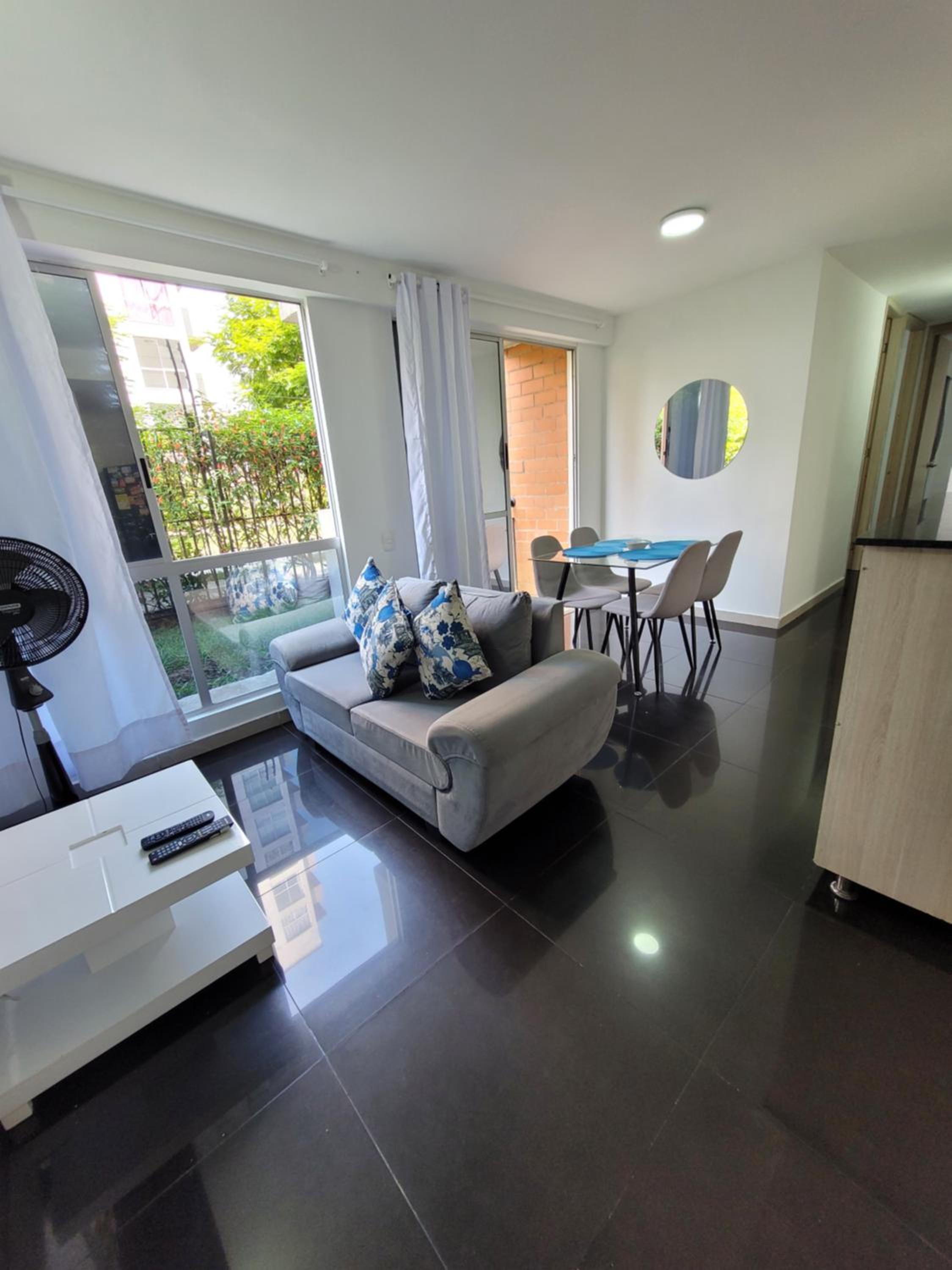 Cali Piso1A Sector Valle Del Lili Apartamento Amplio Y Cómodo
