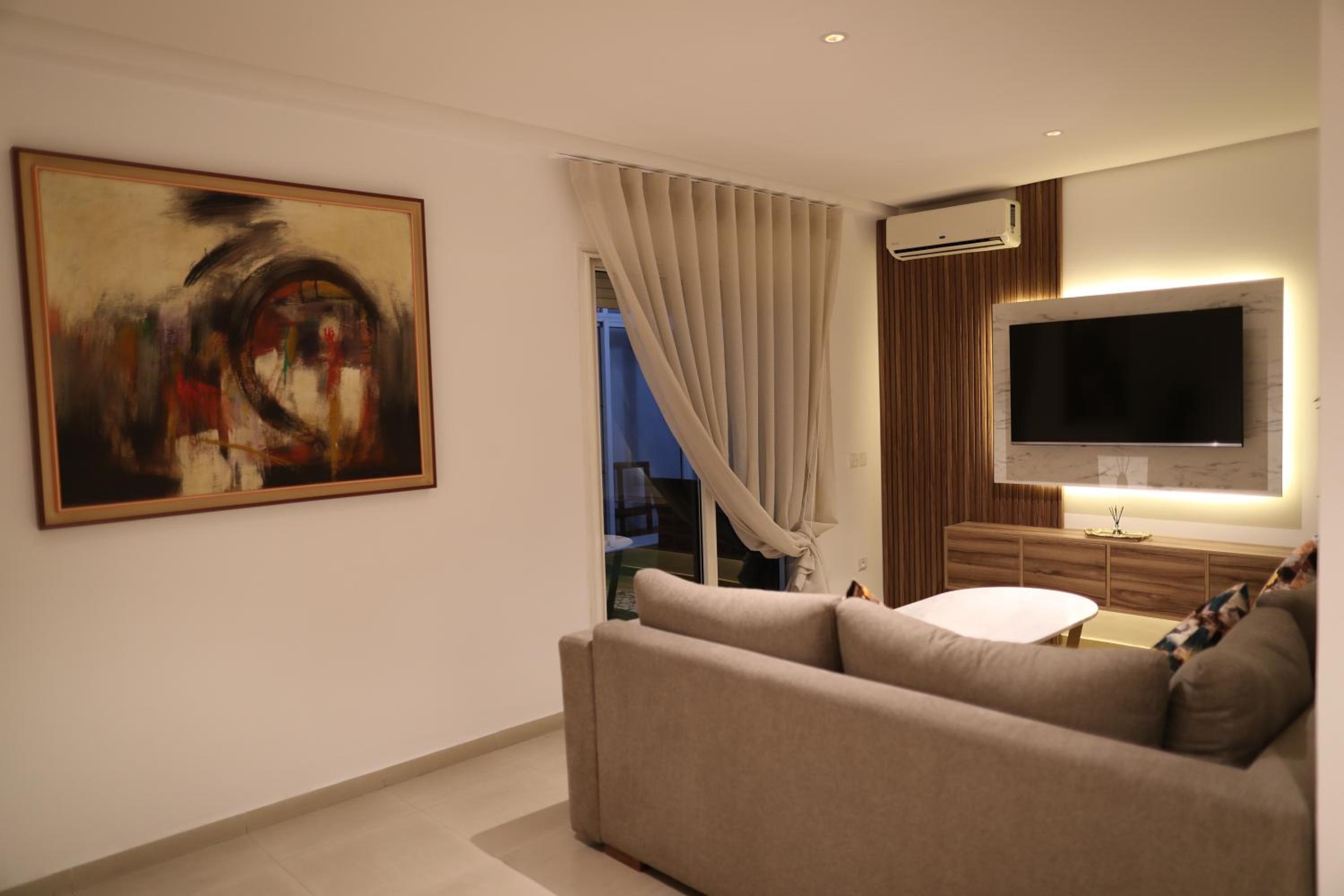 Cozy Apartment with Veranda Downtown view 3