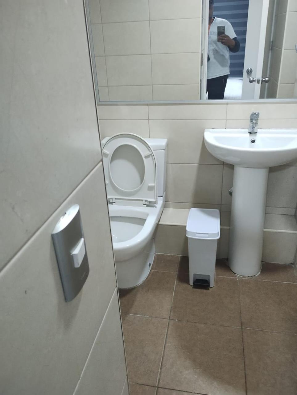 Gamero a Pasos de Metro Hospitales