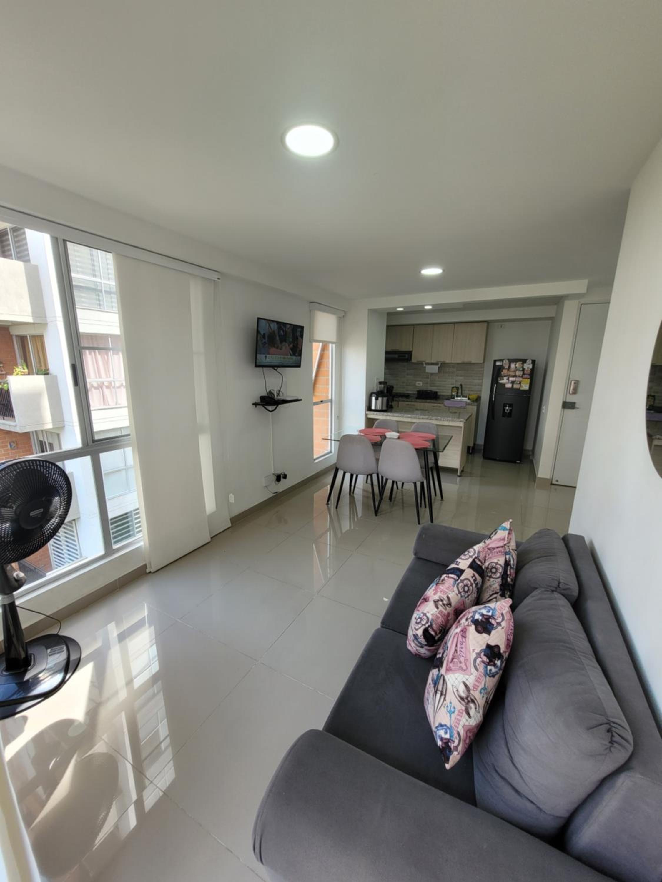 Cali Piso 3 Sector Valle Del Lili Apartamento Acogedor Y Familiar