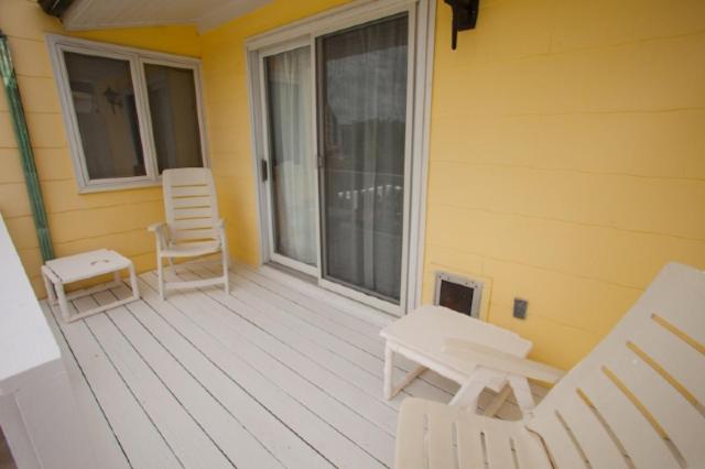 Harshaw Beach House - North End Oceanfront view 4