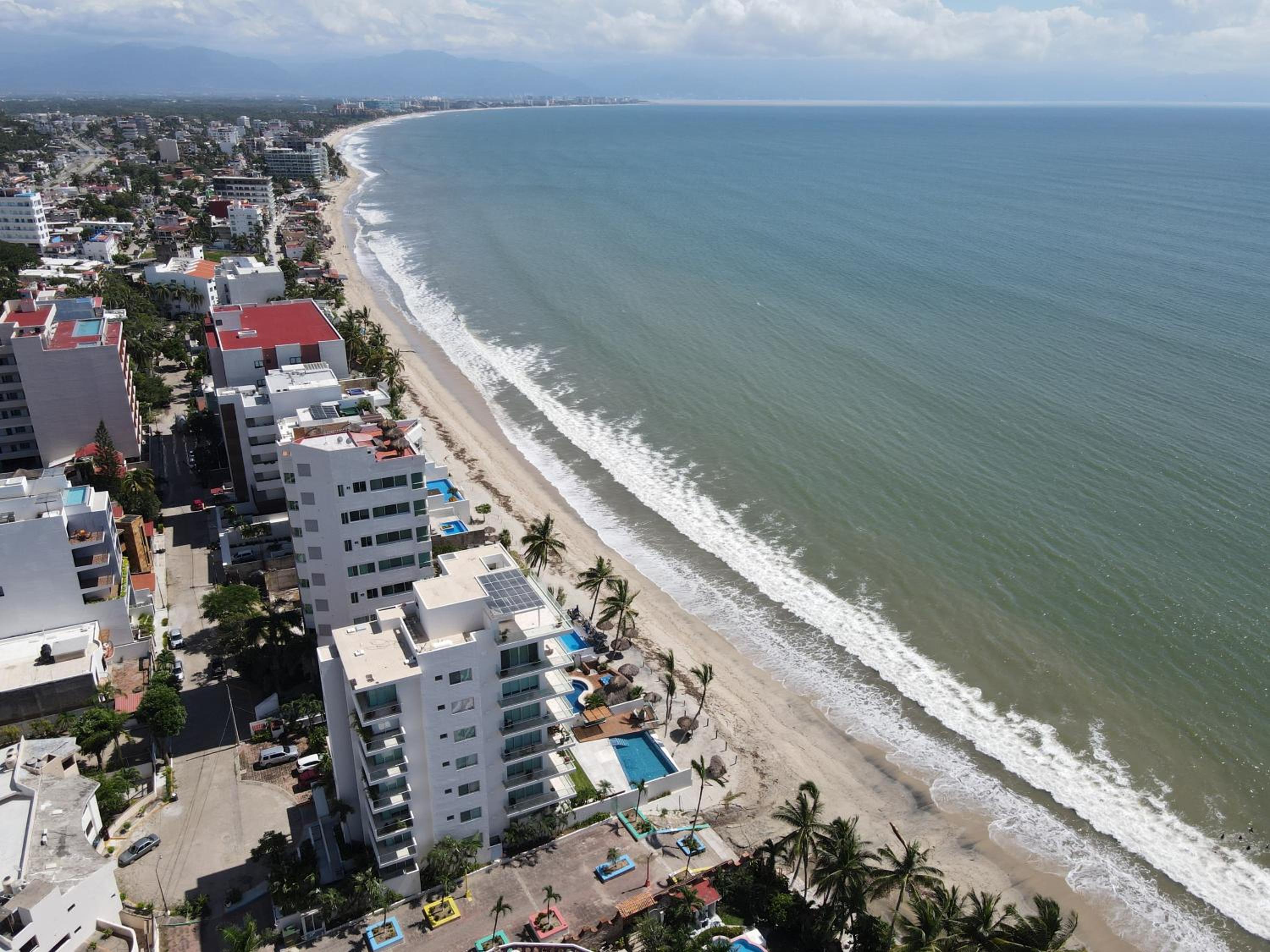 Beach Access, 4 Beds, 2 Bedroom, 2 Bath, Quadrant 4107