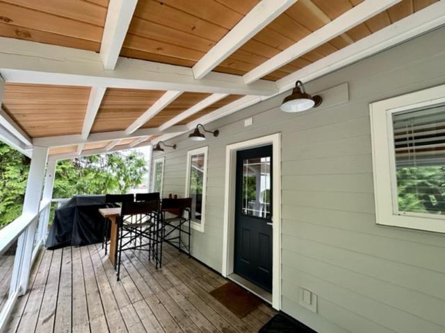 Surfs Inn Guesthouse & Cottages