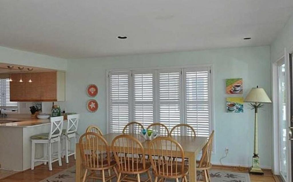 Dolphin's Den view 2